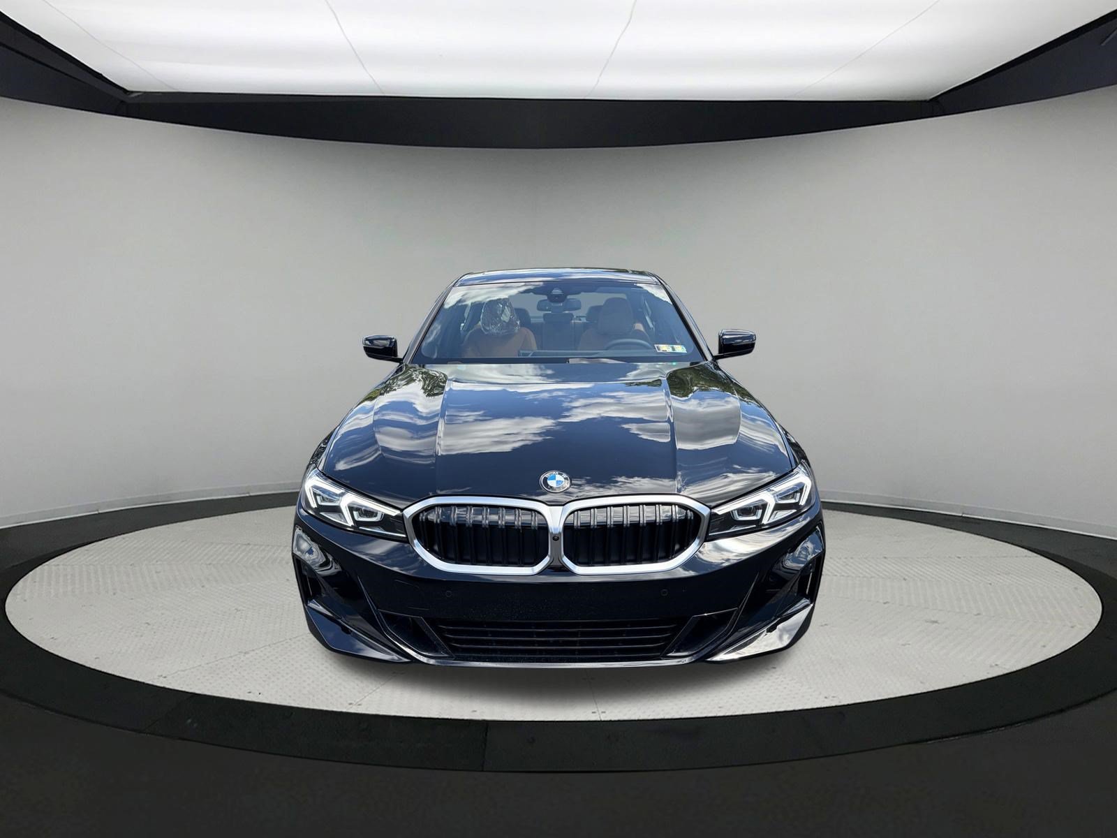 Used 2026 BMW 330i xDrive Sedan w/ Premium Package AWD/4WD image 2
