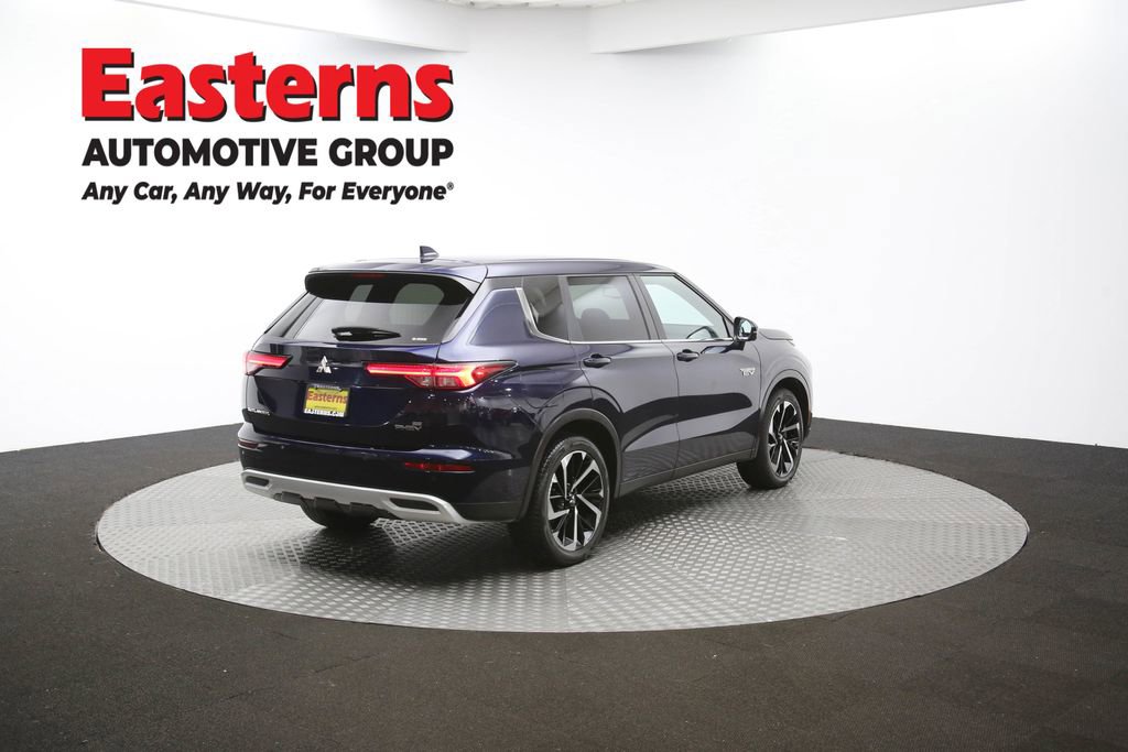 Used 2023 Mitsubishi Outlander SE image 38
