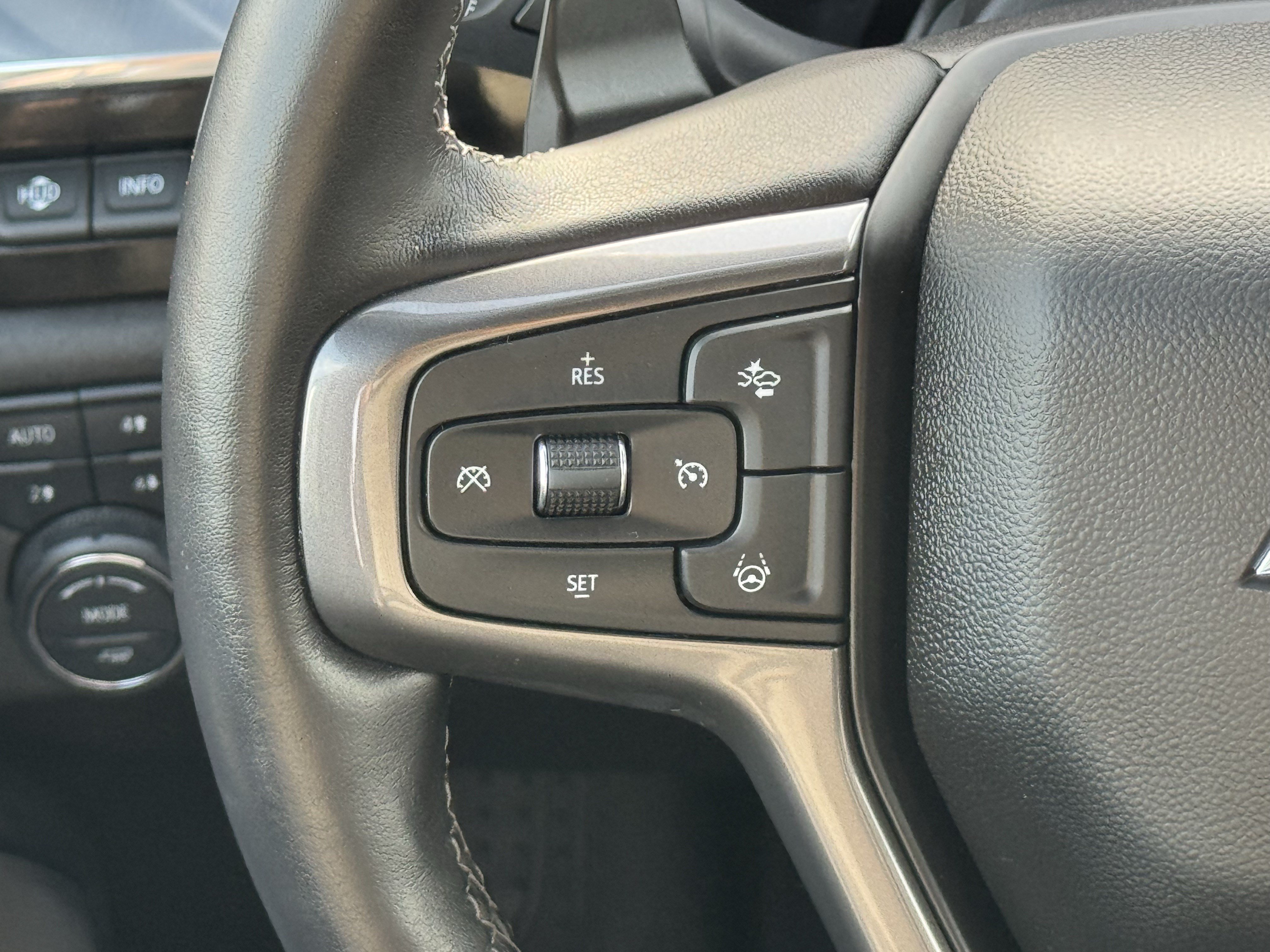 Used 2025 Chevrolet Silverado 1500 High Country w/ High Country Premium Package AWD/4WD image 13