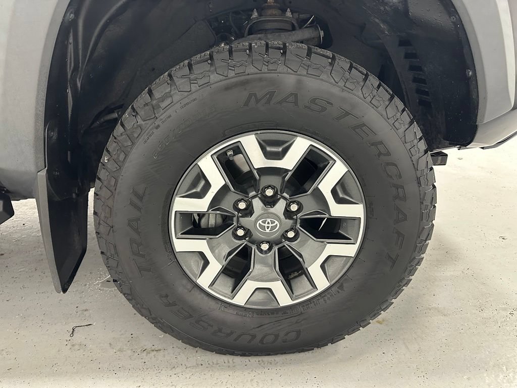 Used 2021 Toyota Tacoma TRD Off-Road w/ Technology Package AWD/4WD image 60