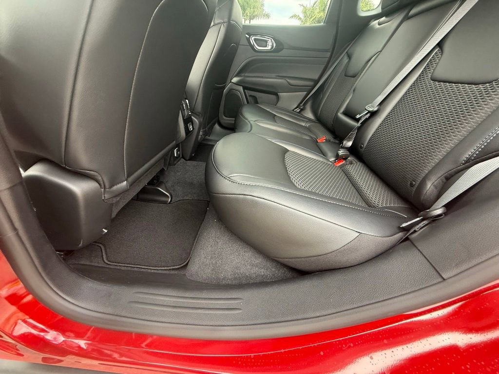 New 2026 Jeep Compass Altitude image 27