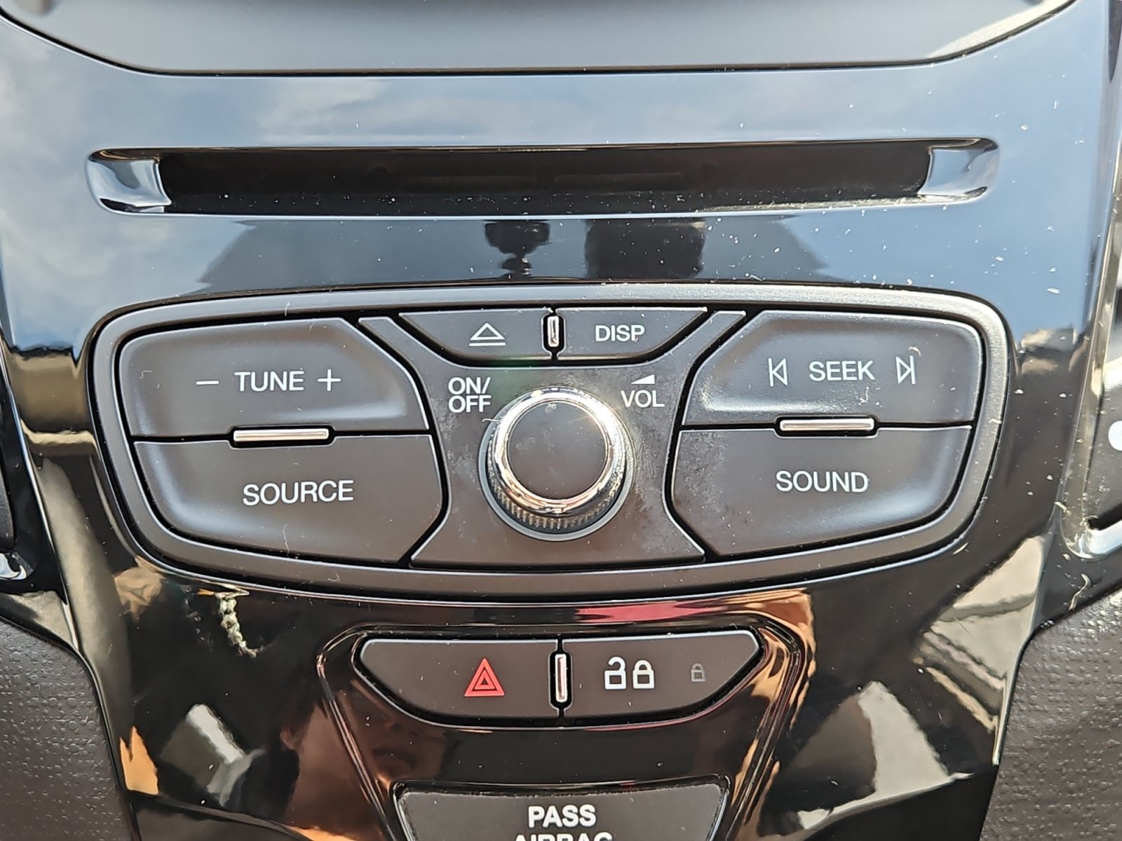Used 2015 Ford Fiesta SE FWD image 19