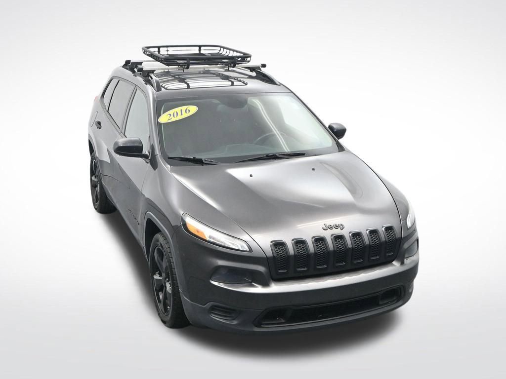Used 2016 Jeep Cherokee Sport w/ Cold Weather Group image 24