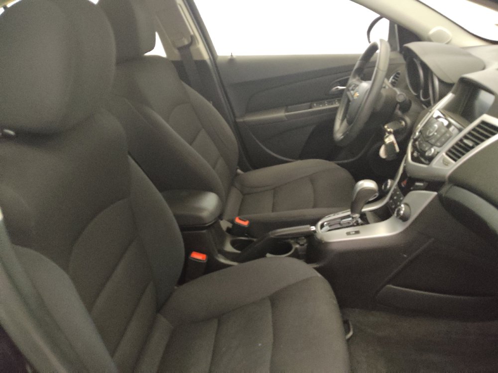 Used 2016 Chevrolet Cruze LT FWD image 21
