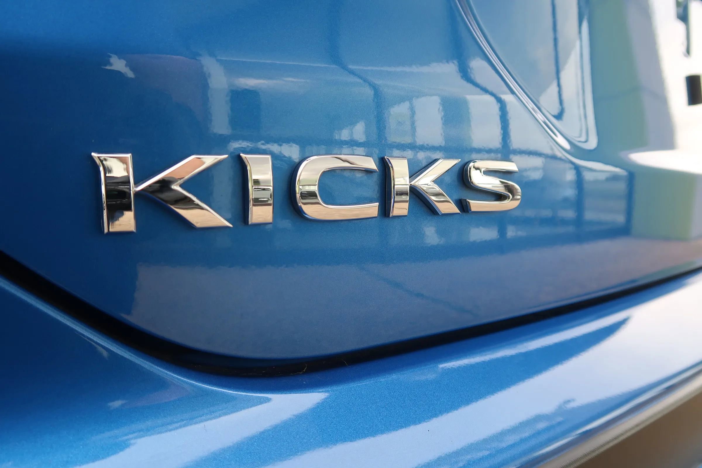 Used 2024 Nissan Kicks S image 45