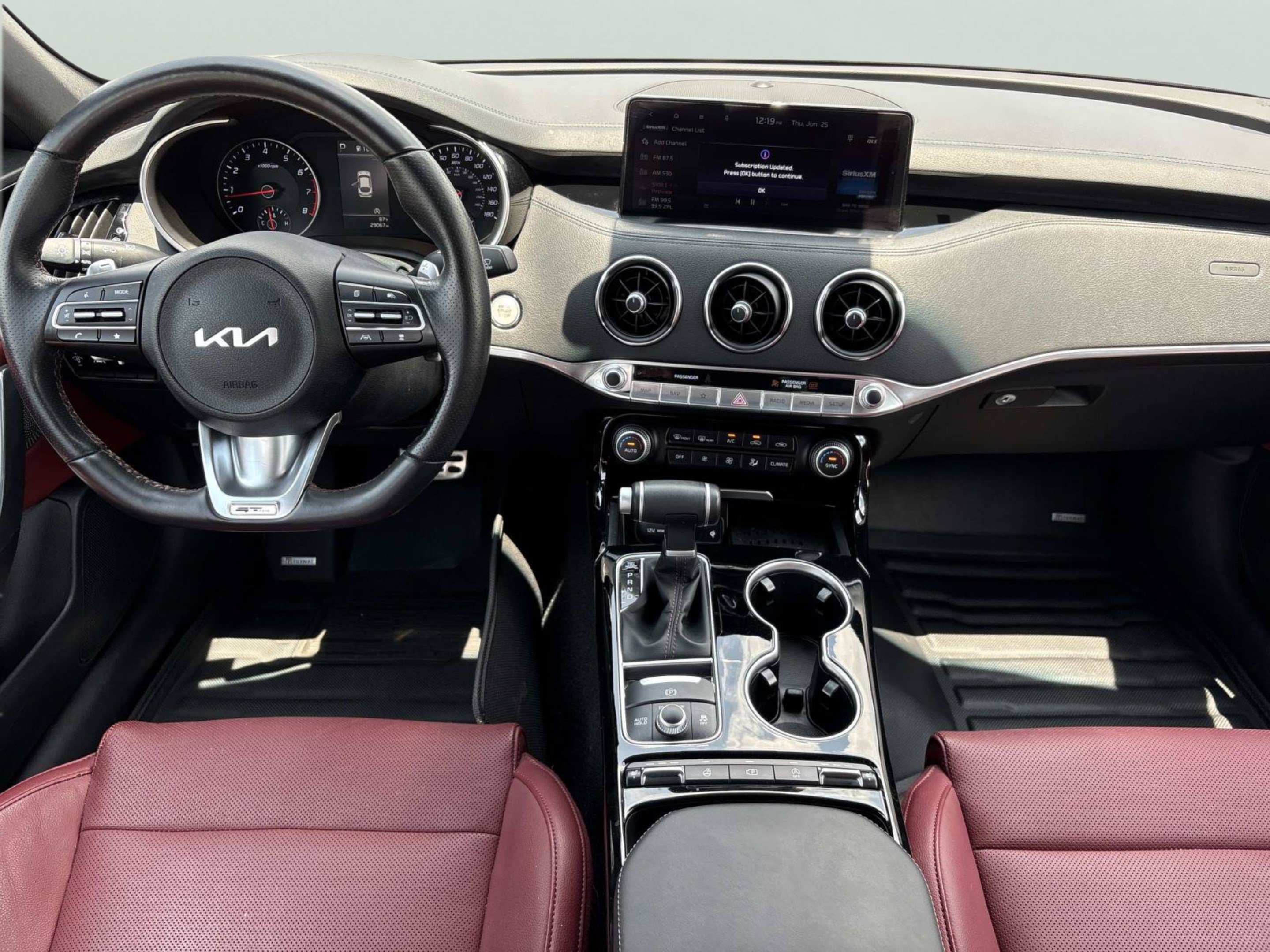 Used 2023 Kia Stinger GT-Line w/ Sun & Sound Package AWD/4WD image 11