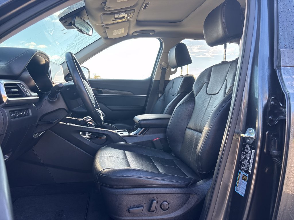 Certified 2022 Kia Telluride EX w/ EX Premium Package AWD/4WD image 9