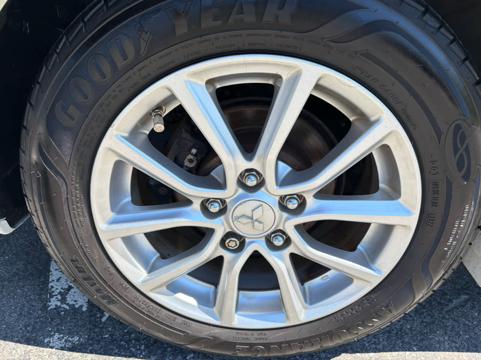 Used 2016 Mitsubishi Lancer ES AWD/4WD image 16