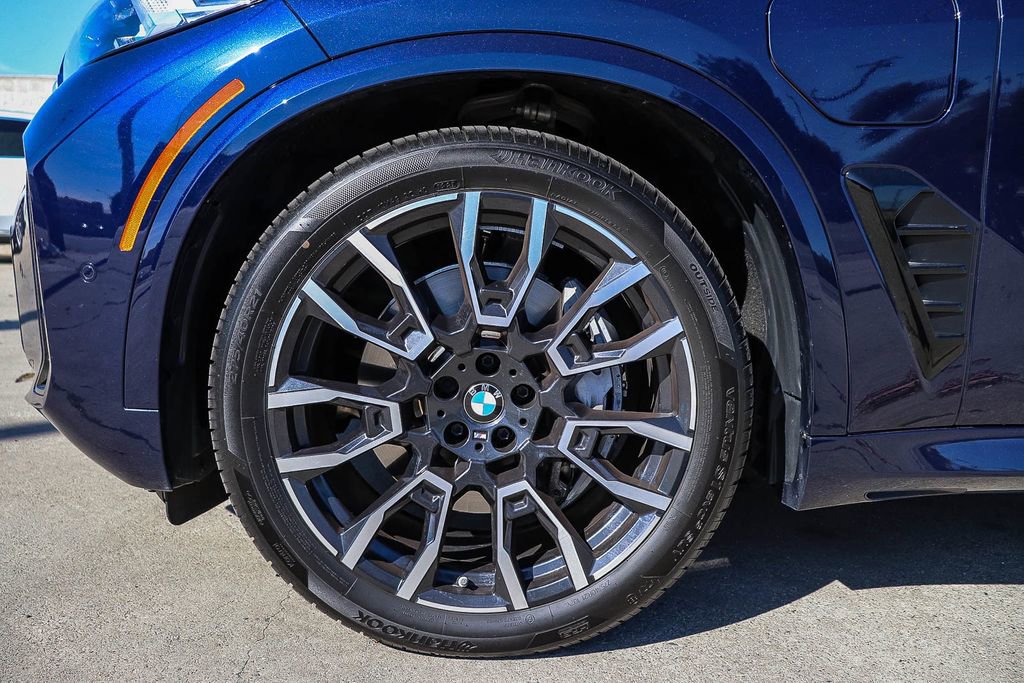Used 2026 BMW X5 xDrive50e w/ M Sport Package image 12