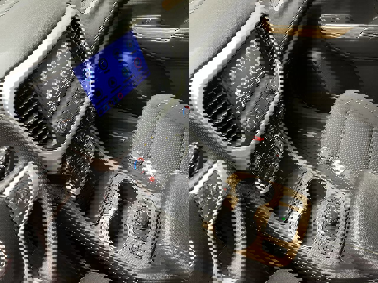 Certified 2023 GMC Acadia SLE w/ Driver Convenience Package image 18