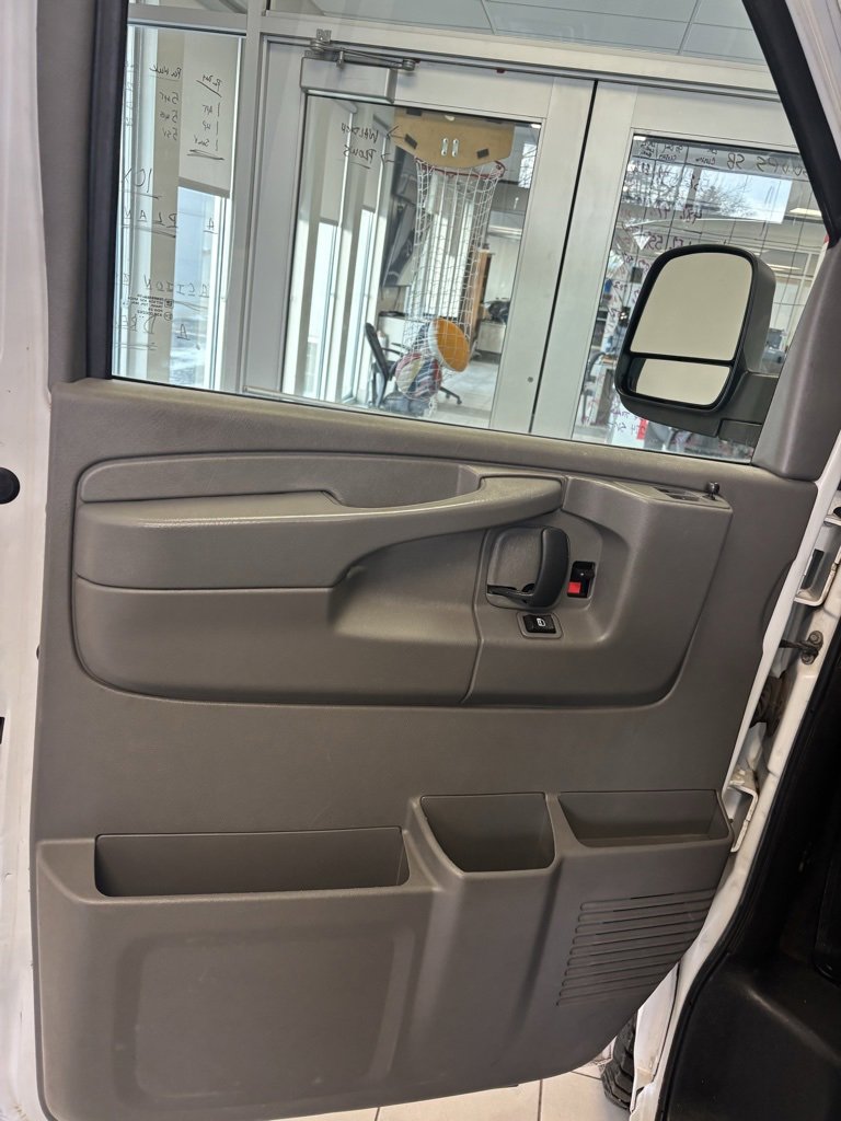 Used 2011 Chevrolet Express 3500 LT w/ LT Preferred Equipment Group image 4