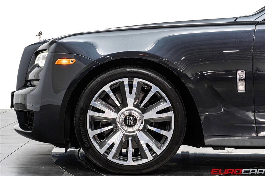 Used 2019 Rolls-Royce Ghost image 15