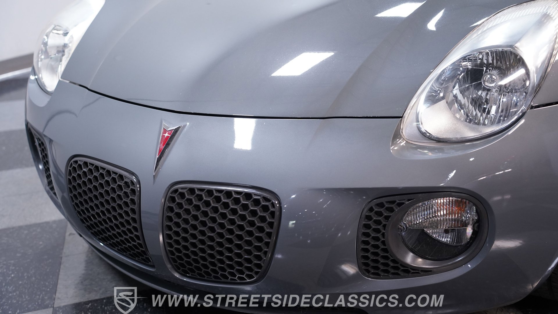 Used 2008 Pontiac Solstice GXP w/ Premium Package RWD image 18
