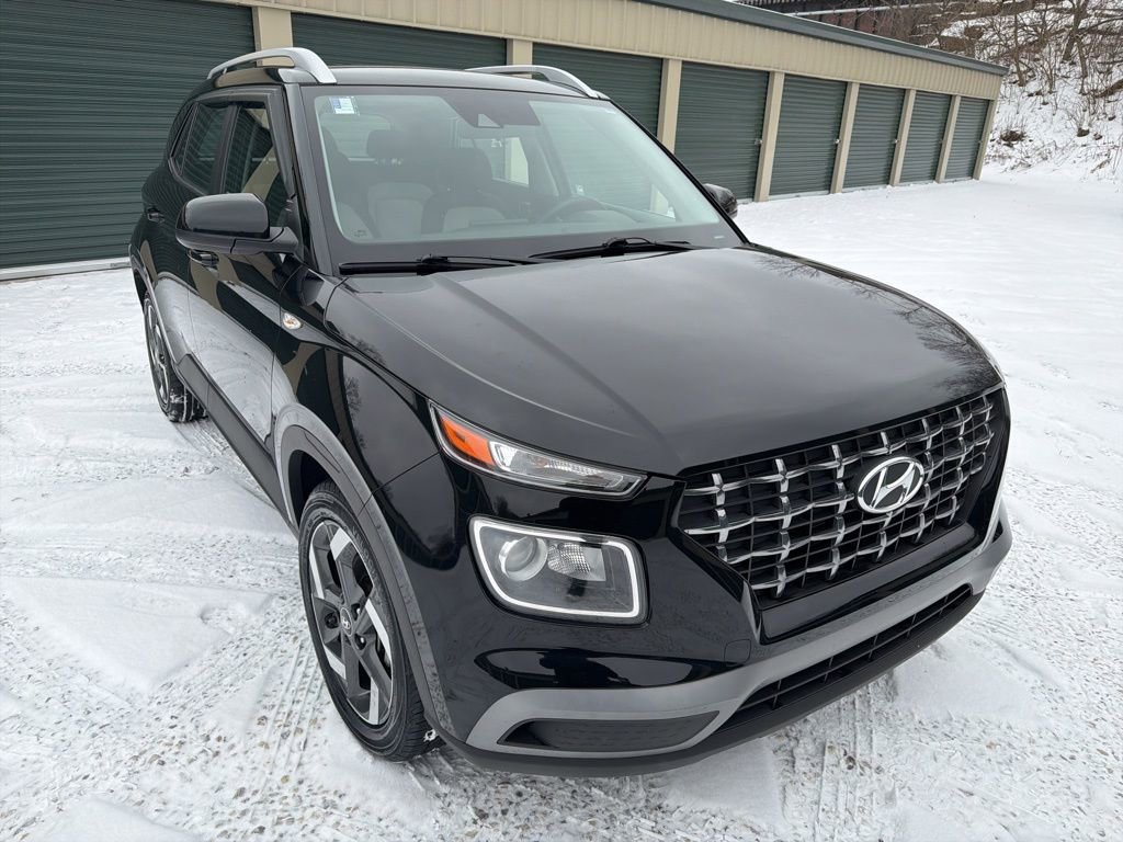 Used 2021 Hyundai Venue SEL image 8