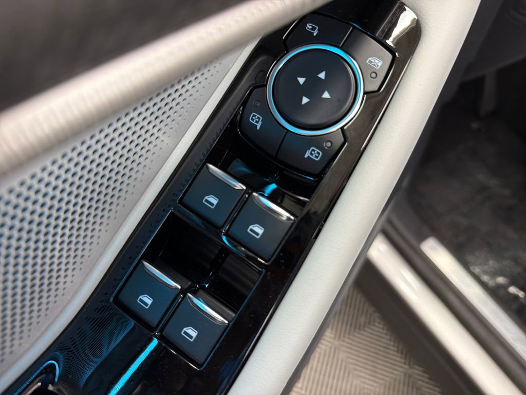 New 2026 Ford Explorer Platinum AWD/4WD image 17