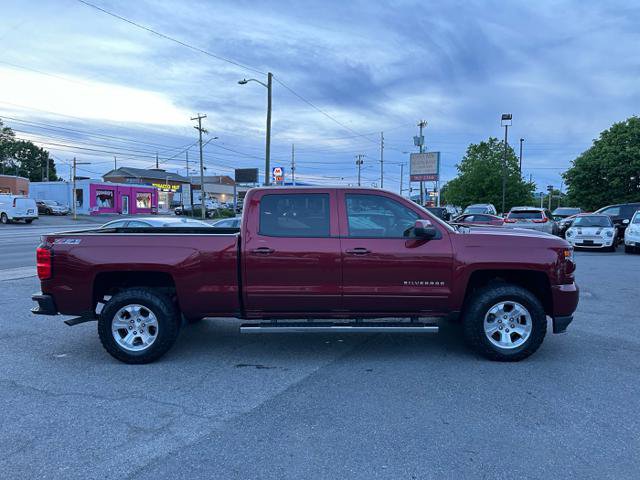 Used 2017 Chevrolet Silverado 1500 LT w/ All Star Edition AWD/4WD image 4