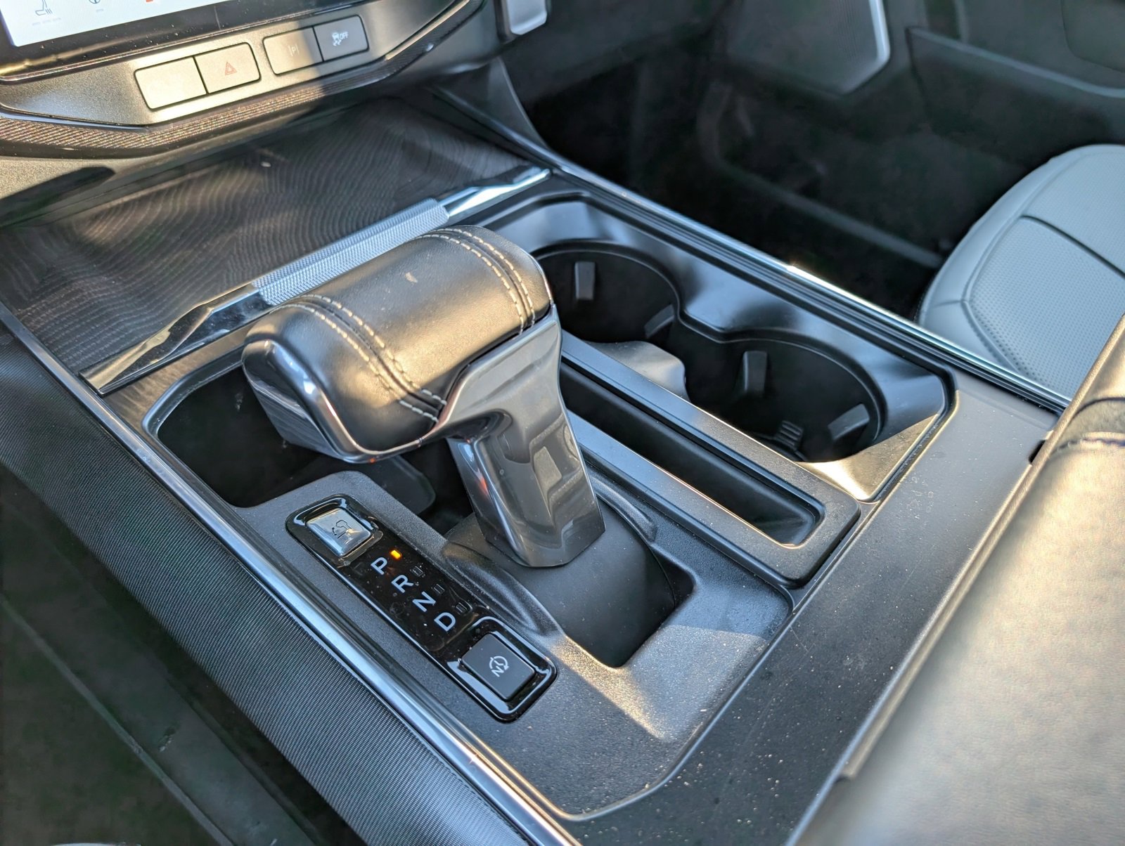 Used 2022 Ford F150 Lightning Platinum image 23