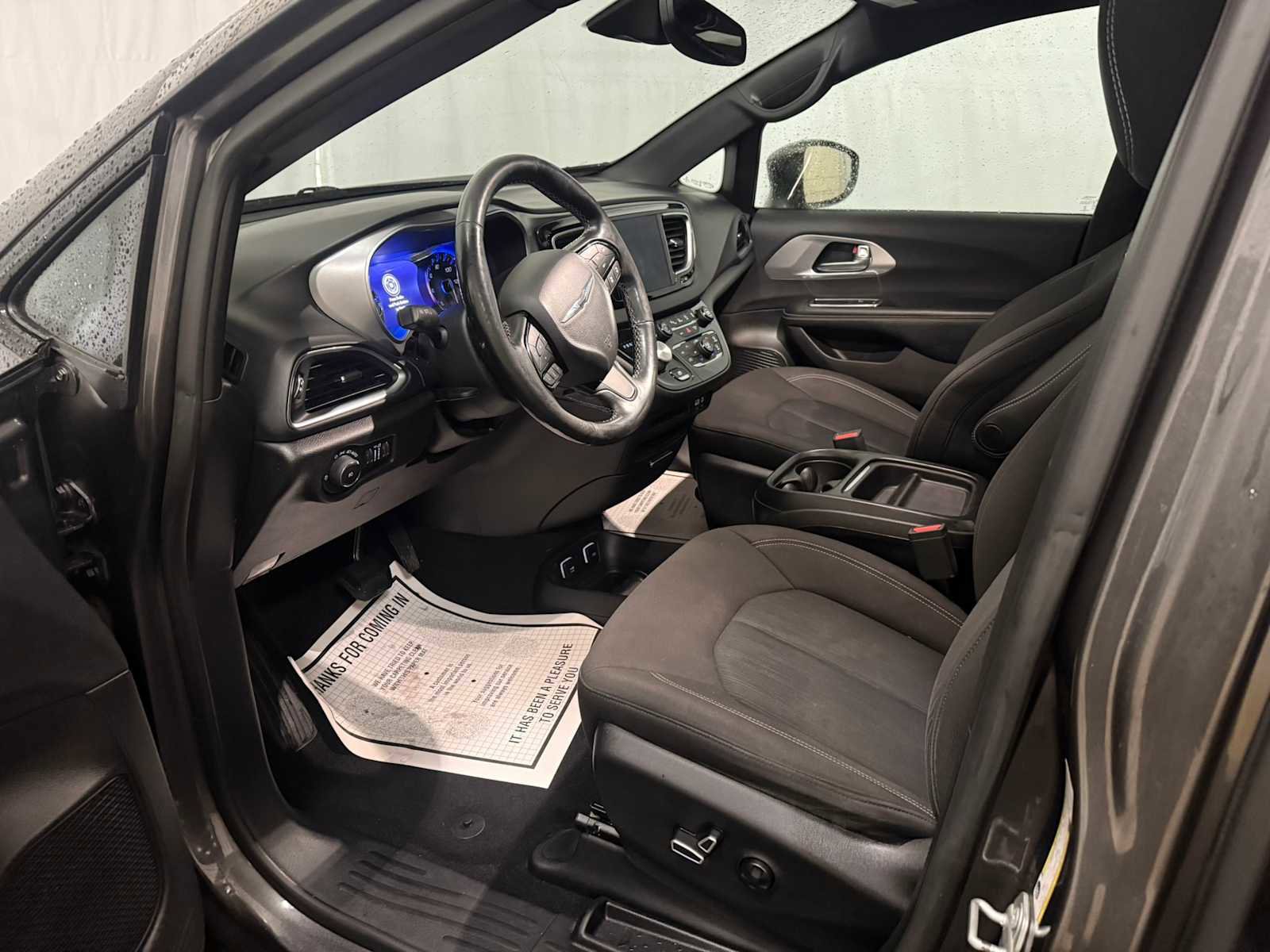 Used 2019 Chrysler Pacifica Touring Plus w/ Advanced Safetytec Group image 19