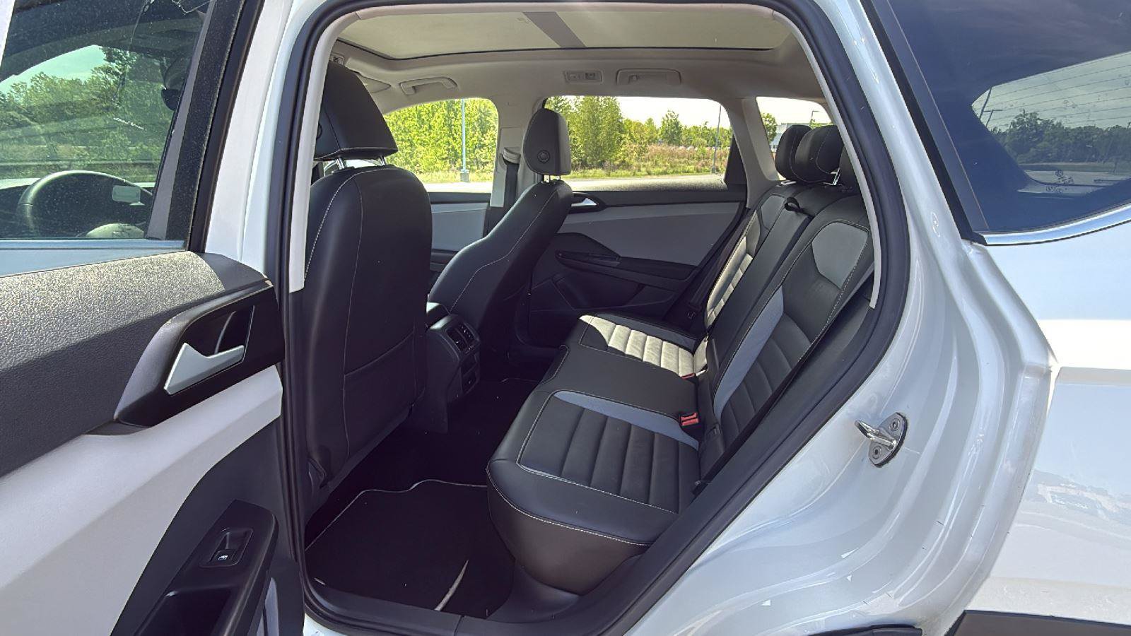 Used 2023 Volkswagen Taos SEL AWD/4WD image 22