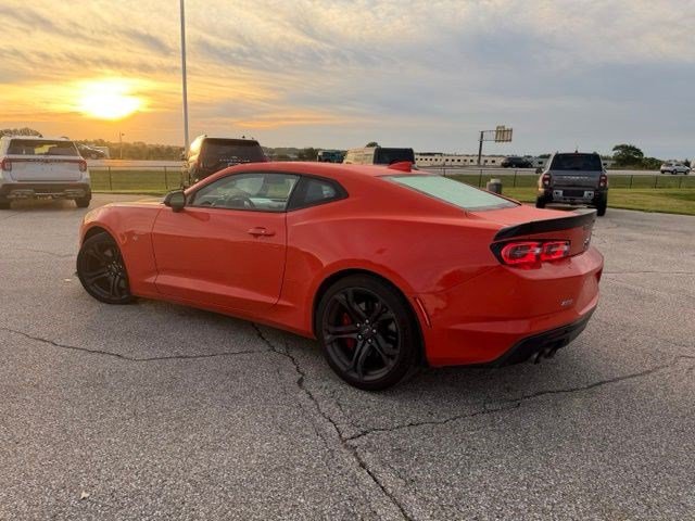 Used 2020 Chevrolet Camaro SS RWD image 7