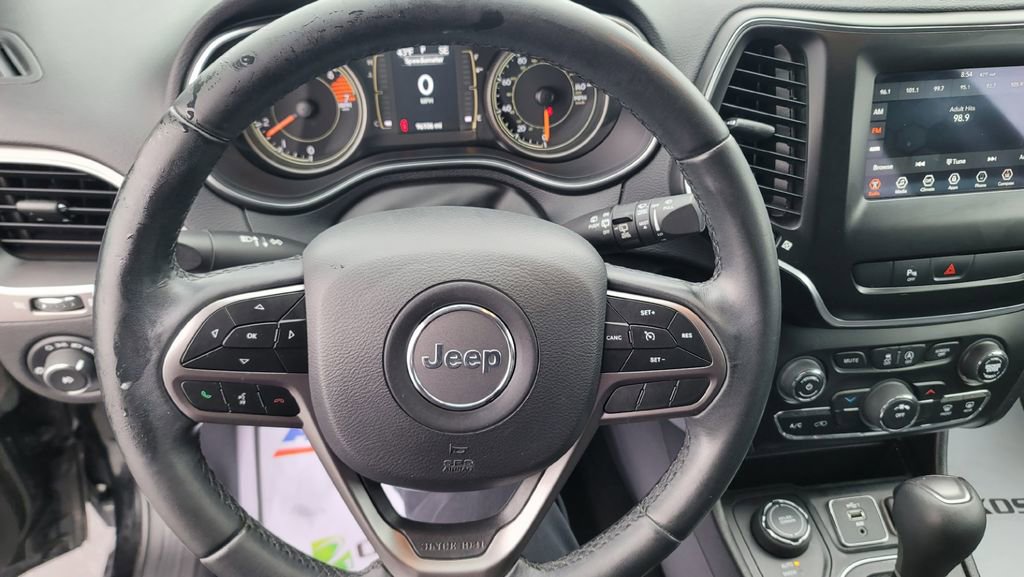 Used 2019 Jeep Cherokee Latitude Plus image 20