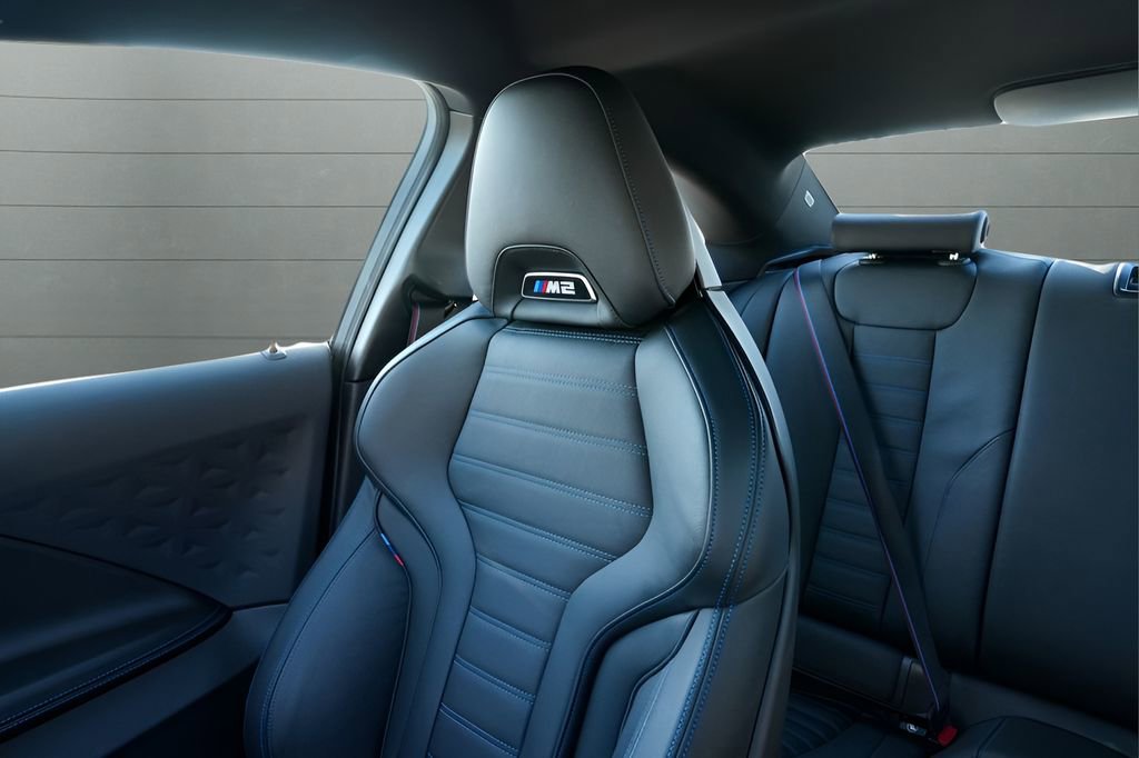 Used 2023 BMW M2 w/ Lighting Package image 58