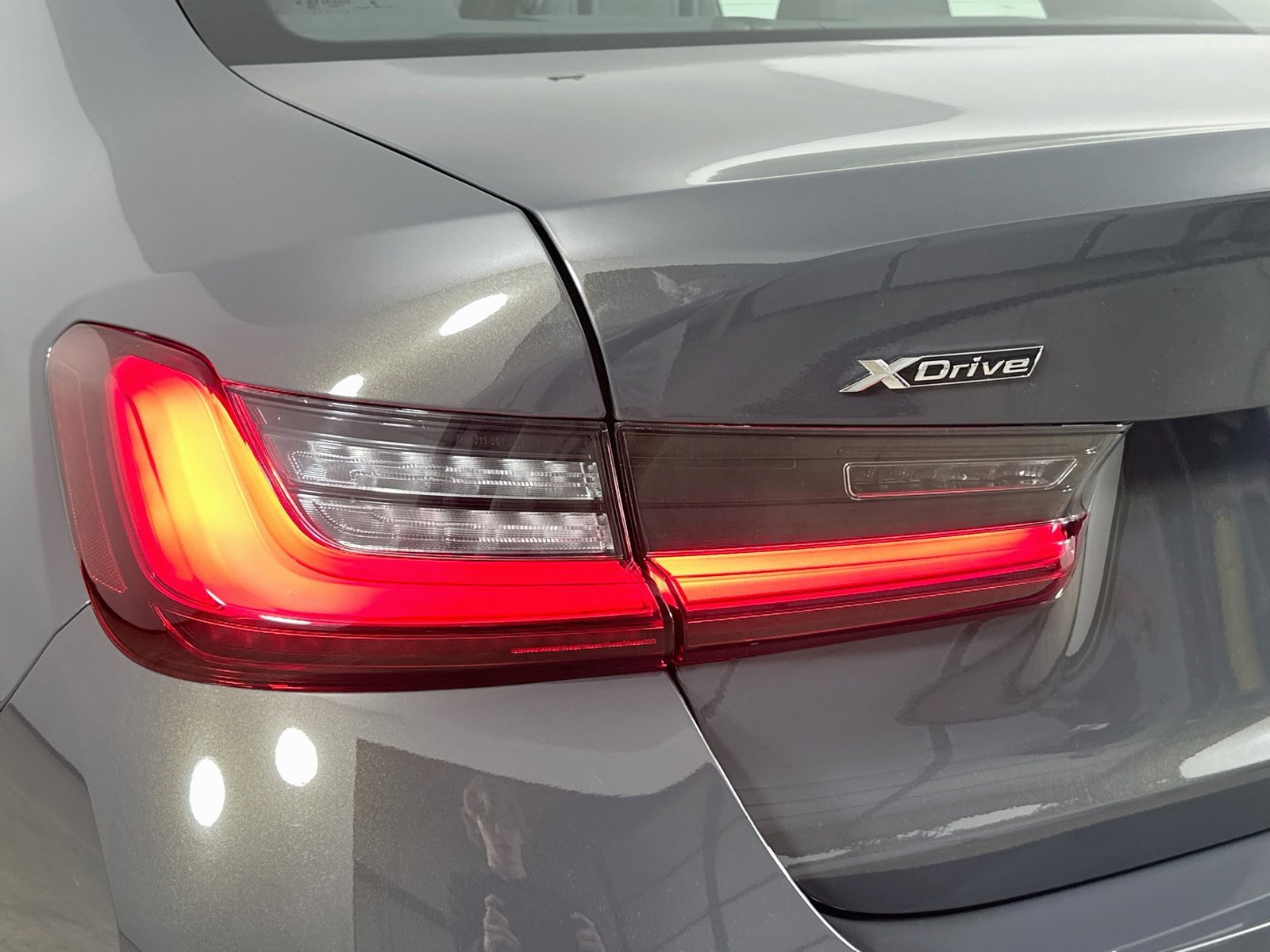 New 2026 BMW 330i xDrive Sedan w/ Premium Package AWD/4WD image 12