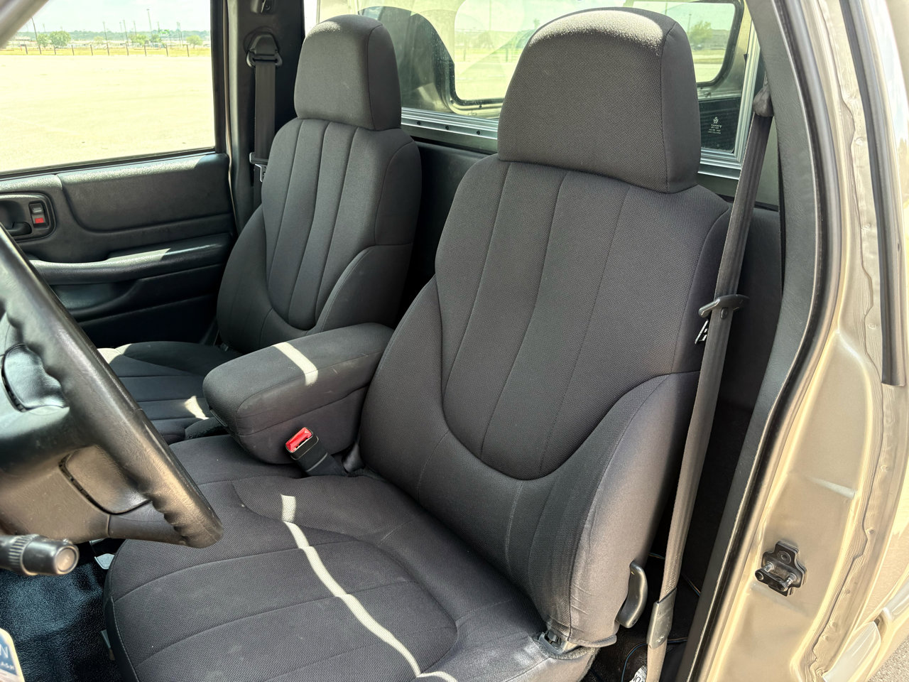 Used 2003 GMC Sonoma SL w/ Convenience Package image 36