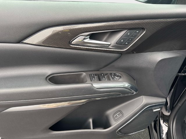 Used 2025 Chevrolet Traverse High Country AWD/4WD image 18