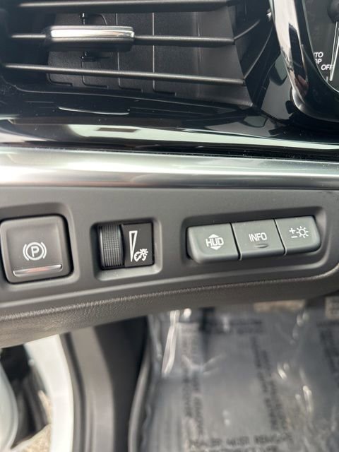 Used 2024 Cadillac XT6 Premium Luxury w/ Platinum Package image 32