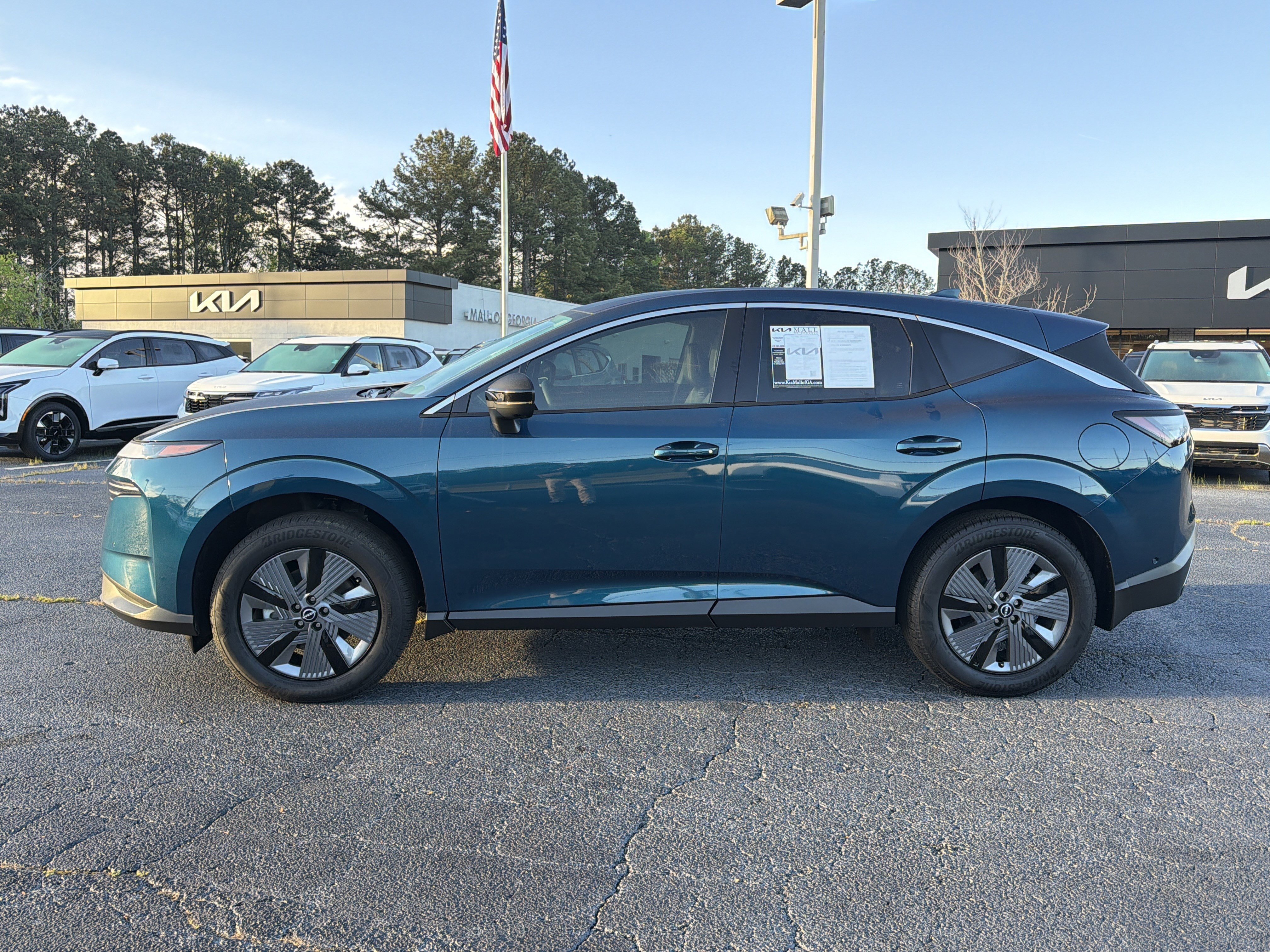 Used 2025 Nissan Murano SL w/ Cargo Package AWD/4WD image 3