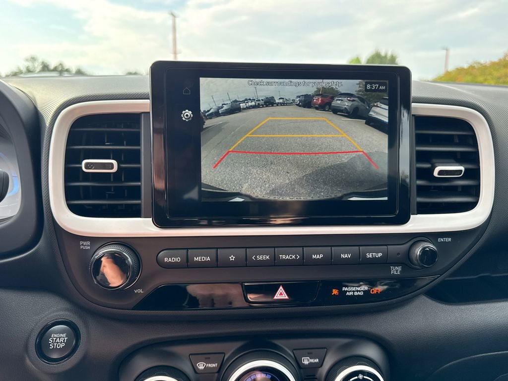 New 2025 Hyundai Venue Limited image 19