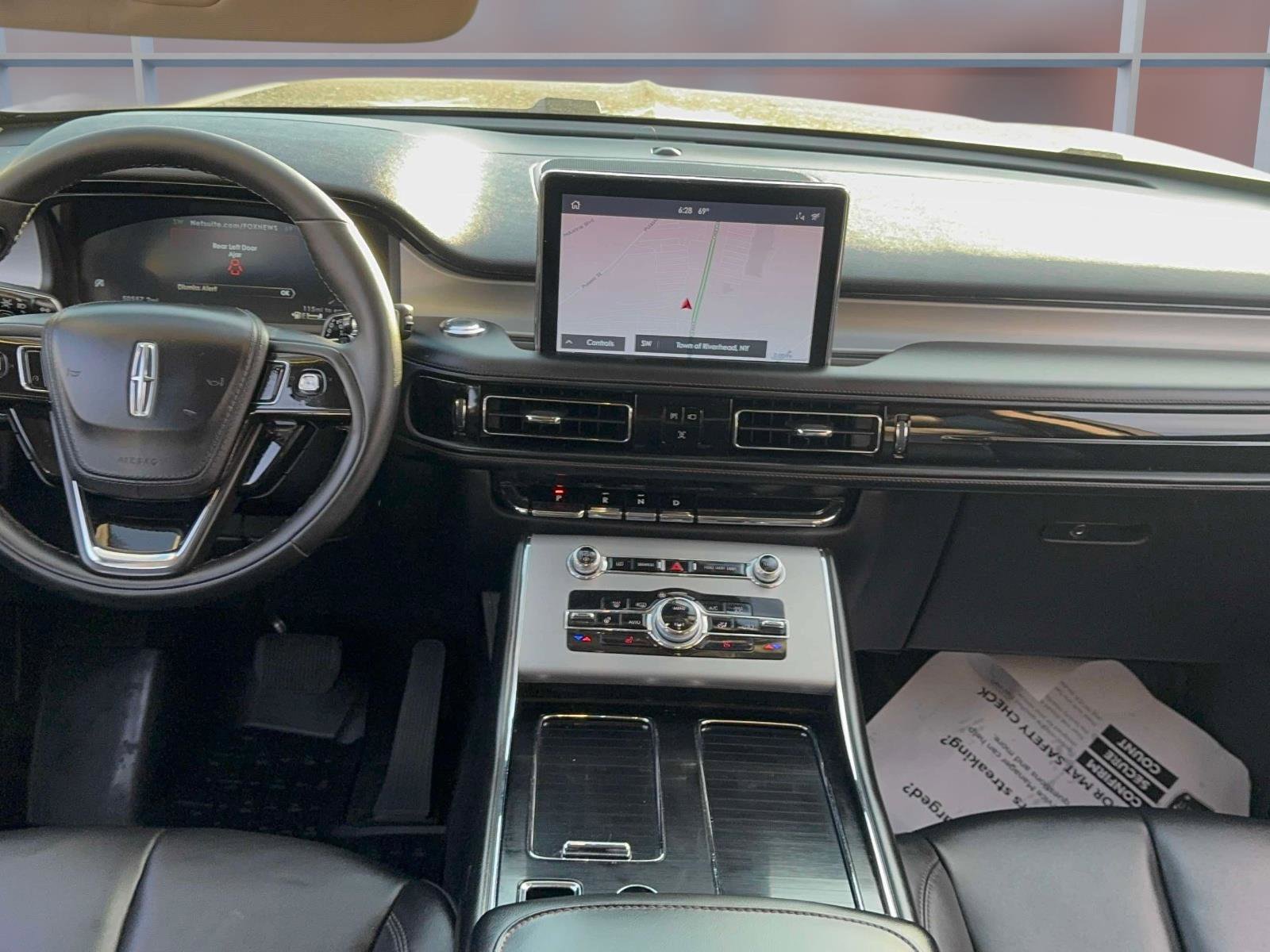 Used 2023 Lincoln Aviator AWD w/ Elements Package image 12