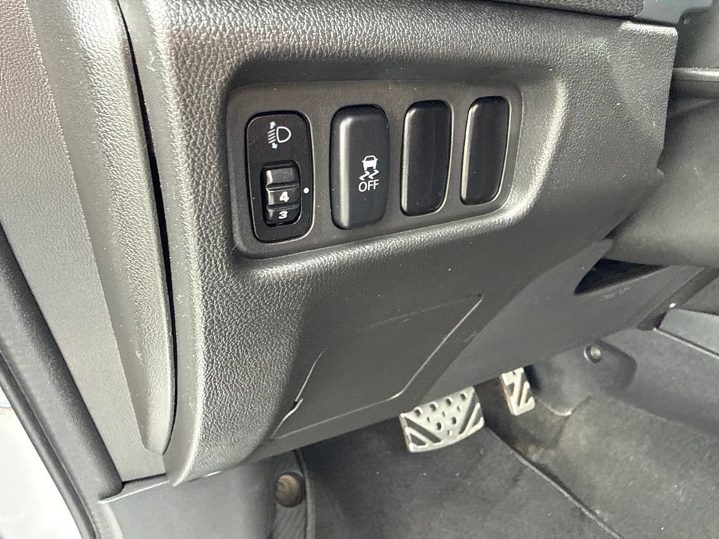 Used 2017 Mitsubishi Outlander Sport ES AWD/4WD image 17