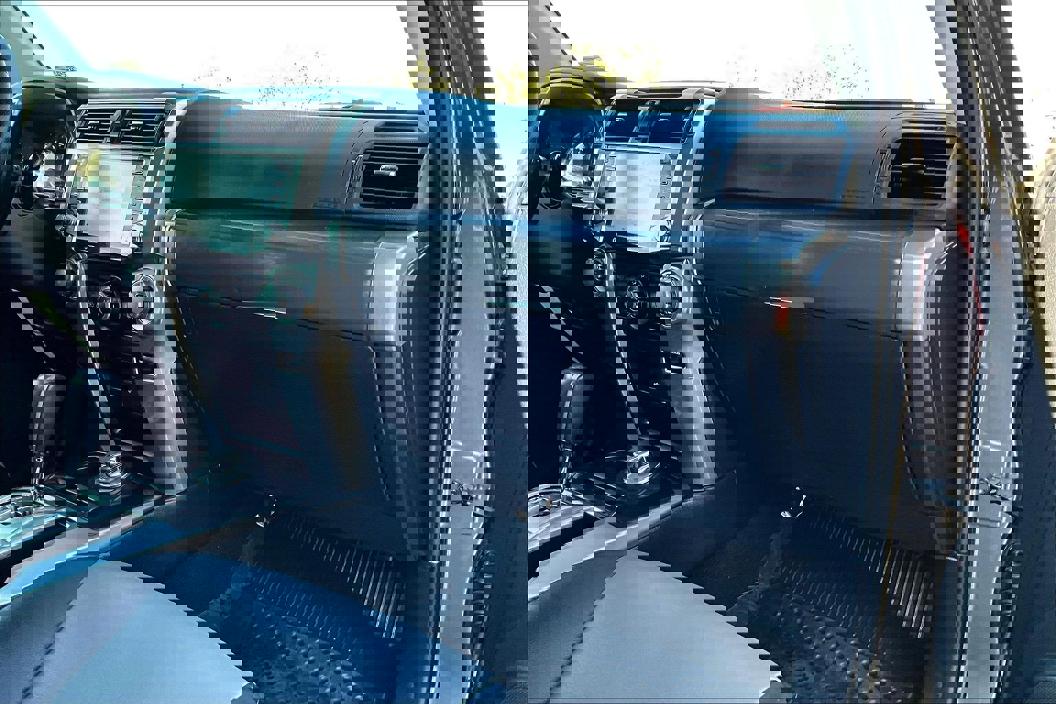 Used 2023 Toyota 4Runner SR5 Premium w/ Moonroof Package image 15