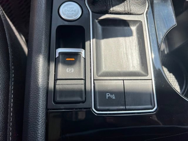 Used 2021 Volkswagen Atlas SEL FWD image 25