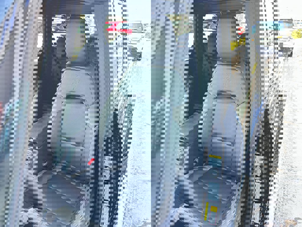 New 2025 Ford Bronco Outer Banks image 28