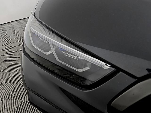 Used 2022 BMW M8 Competition image 10