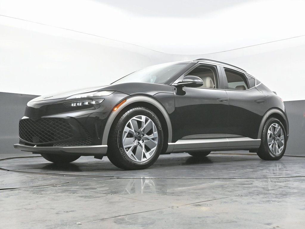 Used 2024 Genesis GV60 RWD image 55