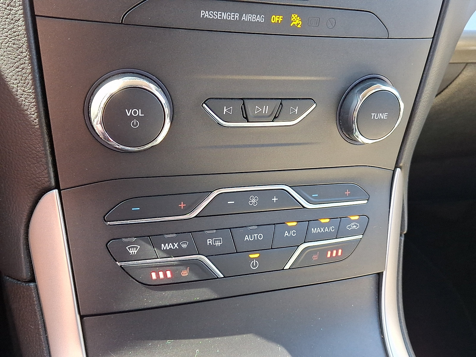 Certified 2020 Ford Edge SEL w/ Convenience Package FWD image 21