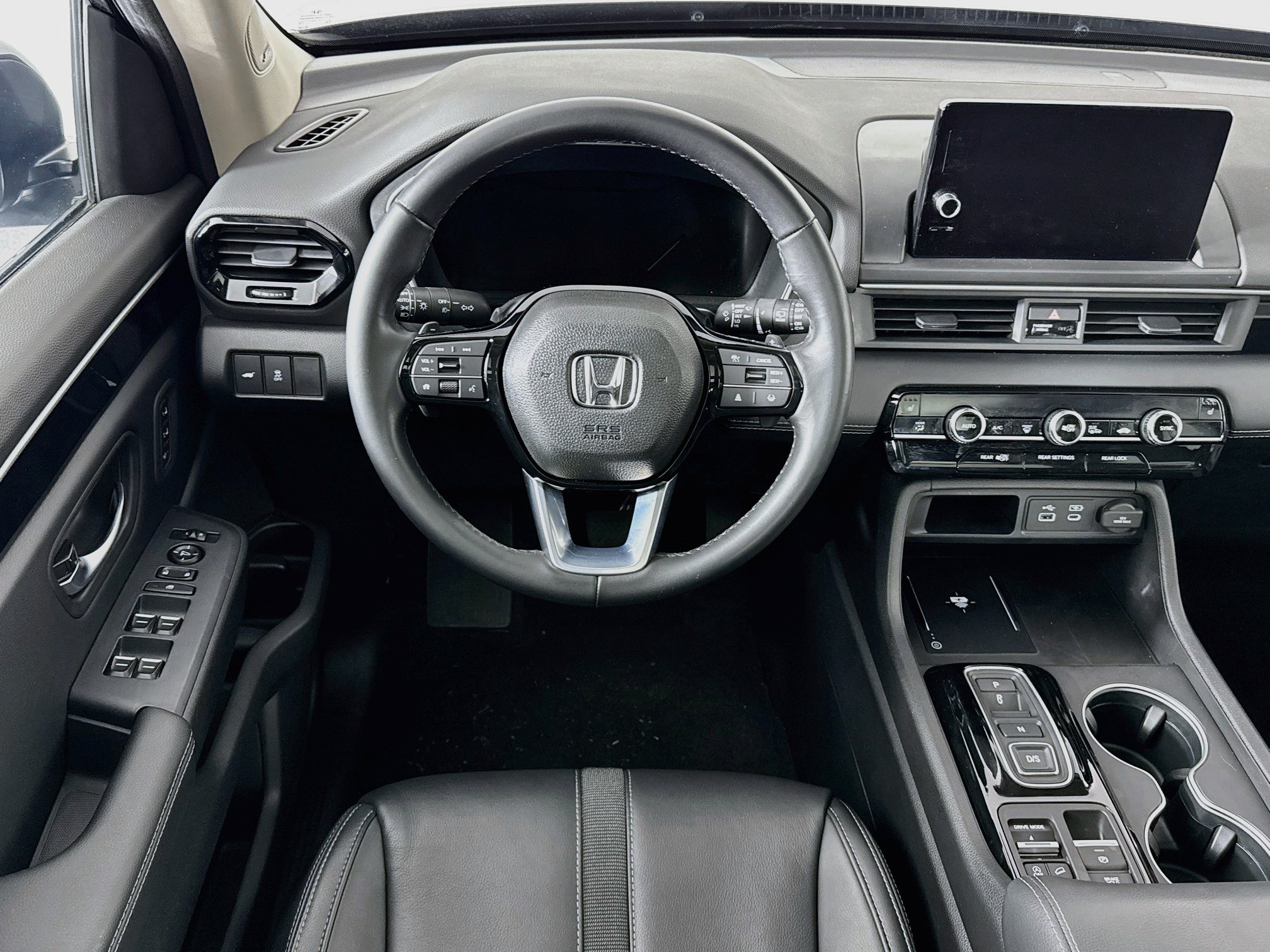 Certified 2024 Honda Pilot Touring image 24