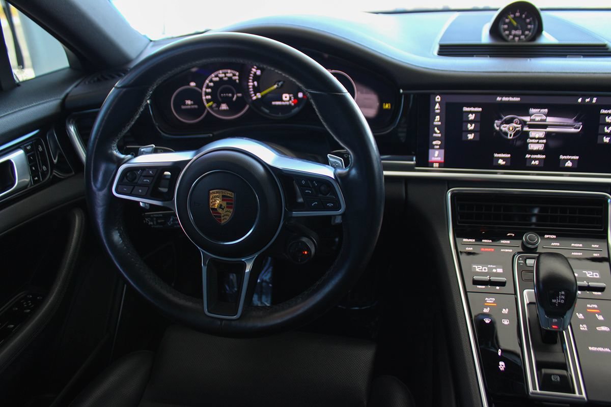 Used 2019 Porsche Panamera 4 AWD/4WD image 12