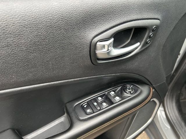 Used 2020 Jeep Compass Limited w/ Luxury Seat Group image 13