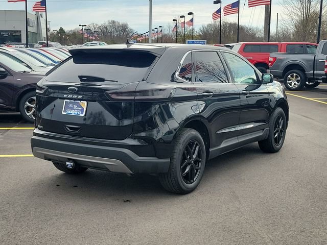Certified 2024 Ford Edge SEL w/ Convenience Package AWD/4WD image 4