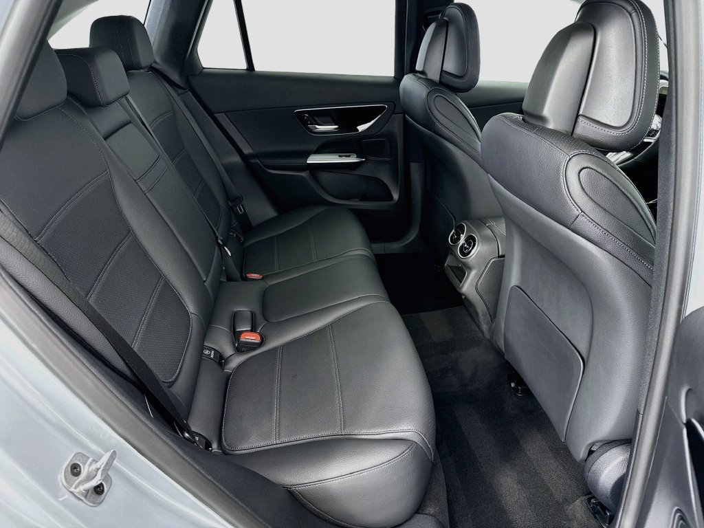 Certified 2026 Mercedes-Benz GLC 300 image 20