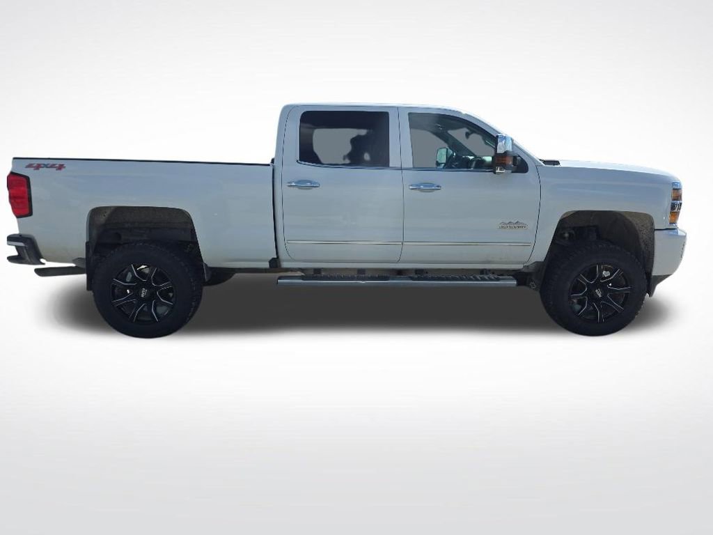 Used 2016 Chevrolet Silverado 2500 High Country w/ High Country Premium Package AWD/4WD image 8