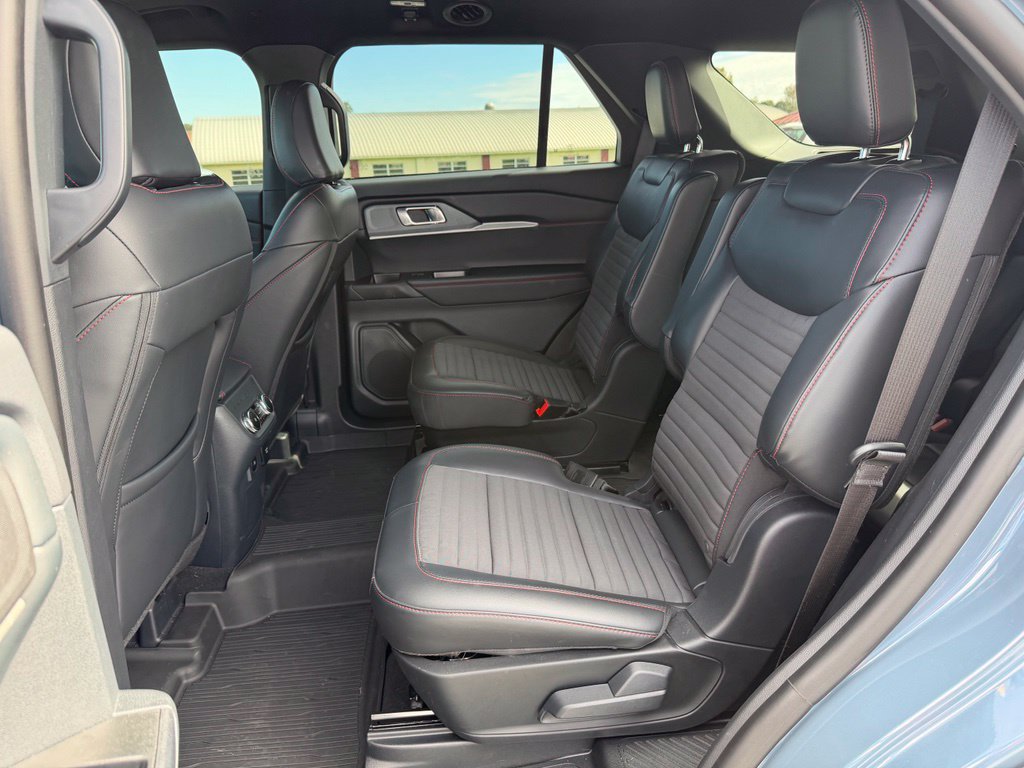 Certified 2026 Ford Explorer ST-Line w/ ST-Line Street Pack AWD/4WD image 20