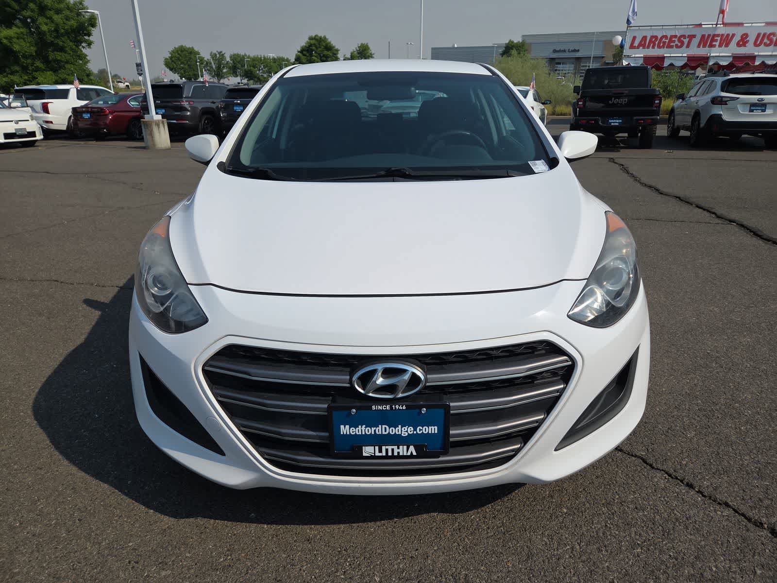 Used 2016 Hyundai Elantra GT FWD image 14