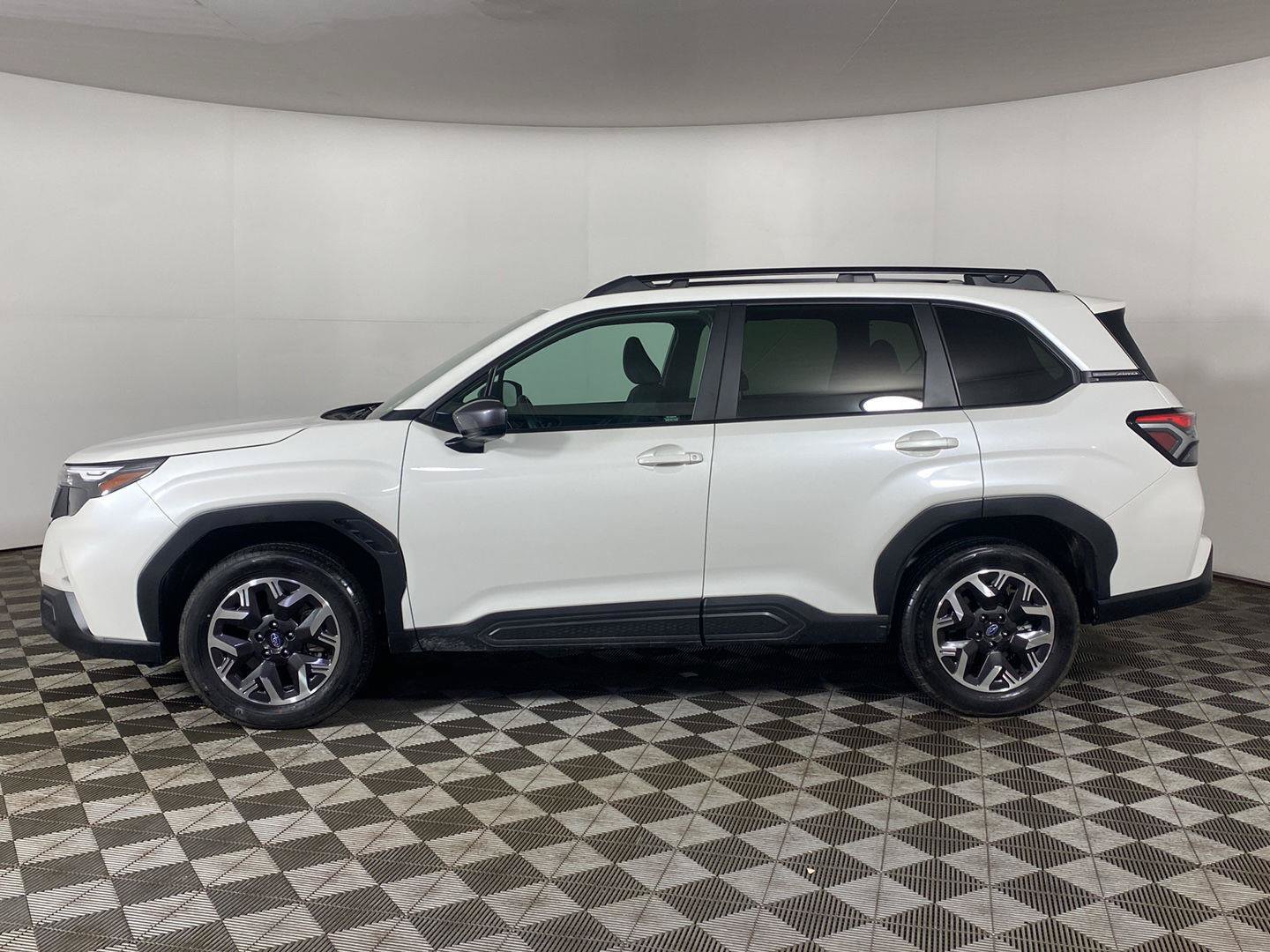 Used 2026 Subaru Forester Premium AWD/4WD image 10
