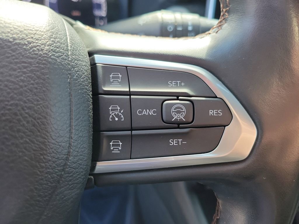 Used 2022 Jeep Compass Limited w/ Elite Group AWD/4WD image 26